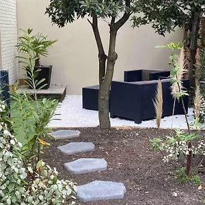 Equipe En Rez De Jardin Appartement Villeurbanne
